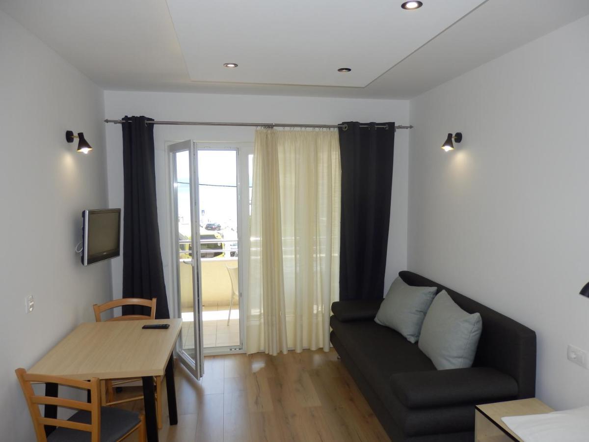 Apartments Rica Omiš Kültér fotó
