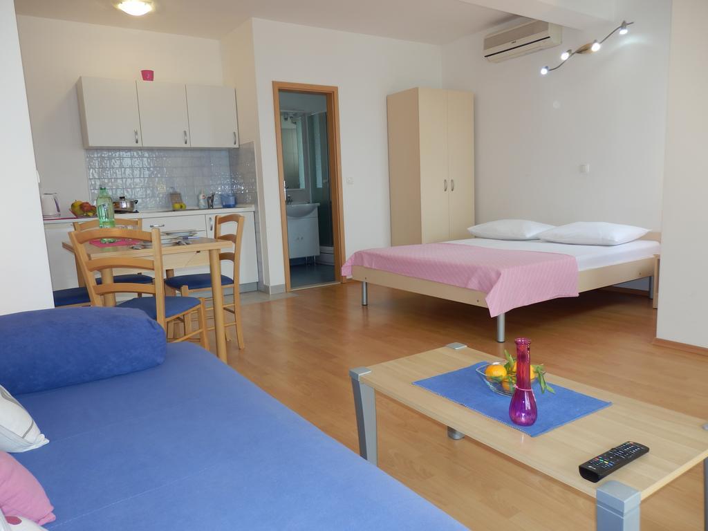 Apartments Rica Omiš Kültér fotó