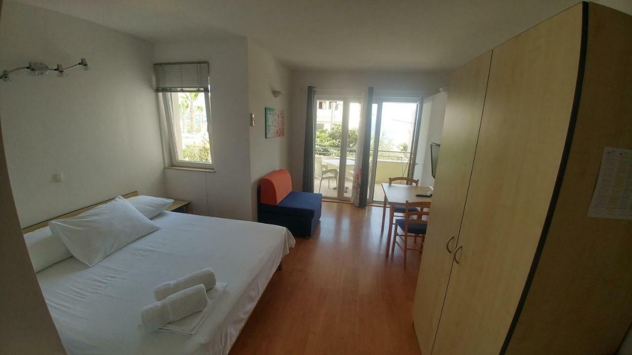 Apartments Rica Omiš Kültér fotó